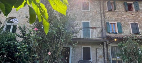 Casa de 5 divisões em Castel di Casio, Italy N.º 305186 2