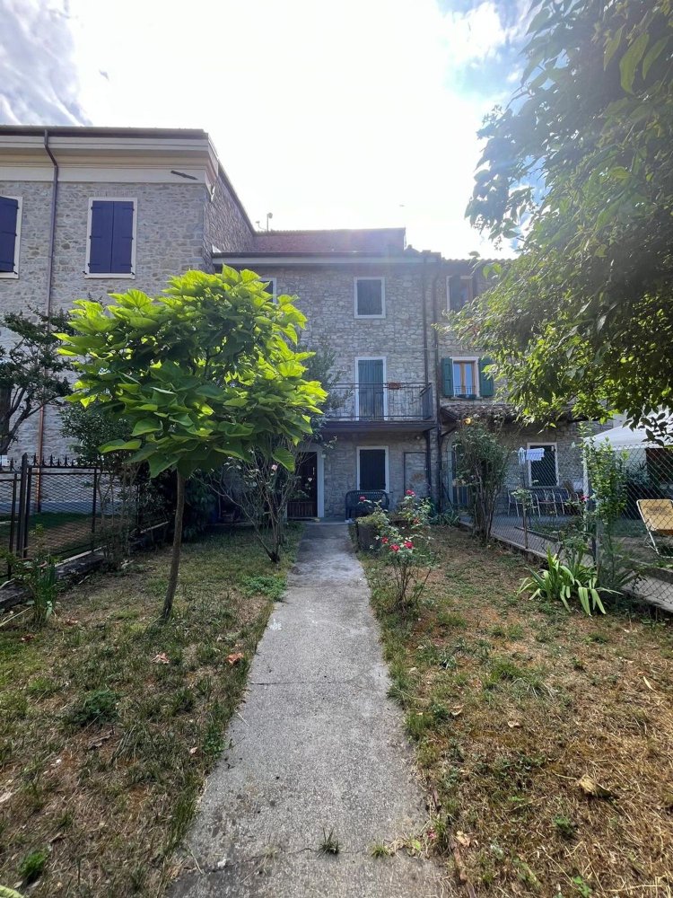 Casa de 5 divisões em Castel di Casio, Italy N.º 305186