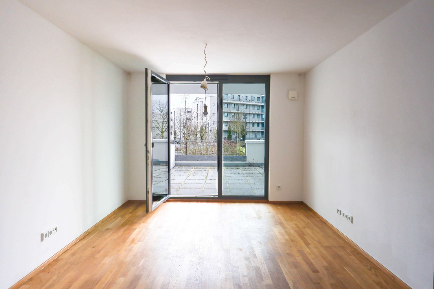 1 Schlafzimmer Wohnung in Frankfurt am Main, Germany, Nr. 13346