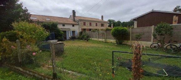 2300m² Land in Lesparre-Medoc, France No. 110048 2