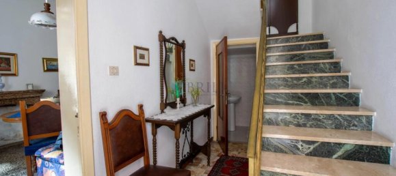 4 bedrooms Townhouse in Luras, Italy No. 327012 12
