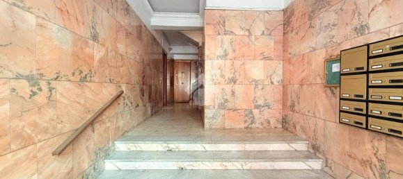 2 bedrooms Apartment in Catania, Italy No. 274157 3