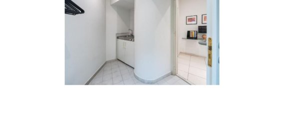 4 bedrooms Apartment in Rome, Italy No. 328586 12
