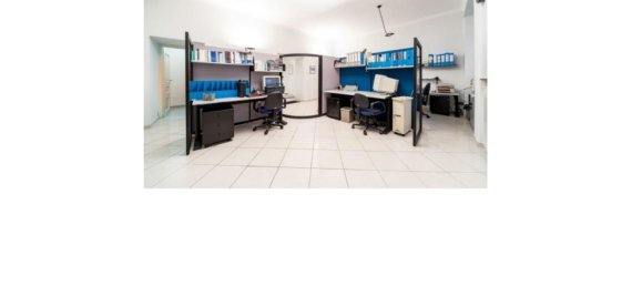 4 bedrooms Apartment in Rome, Italy No. 328586 3