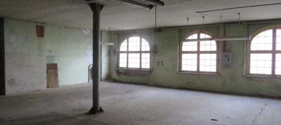 21-salle Bâtiment à Vogtlandkreis, Germany No. 1604 4