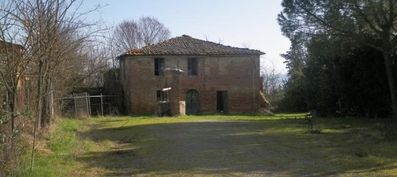 30 rooms House in Monteroni d'Arbia, Italy No. 130081 10