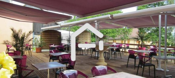 246m² Commercial property in Arnac-Pompadour, France No. 276608 13