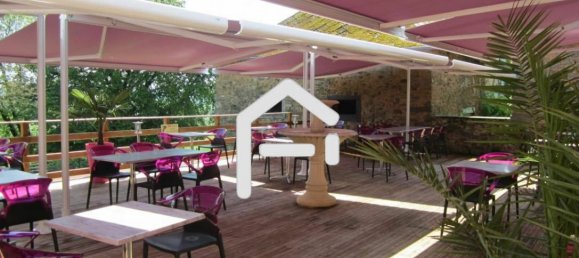 246m² Commercial property in Arnac-Pompadour, France No. 276608 14