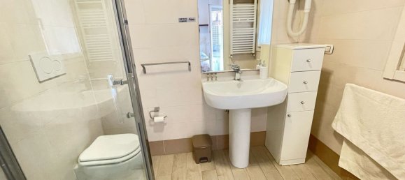 Квартира с 2 комнатами в Флоренция, Италия № 138730 13