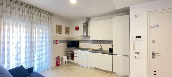 Квартира с 2 комнатами в Флоренция, Италия № 138730 6