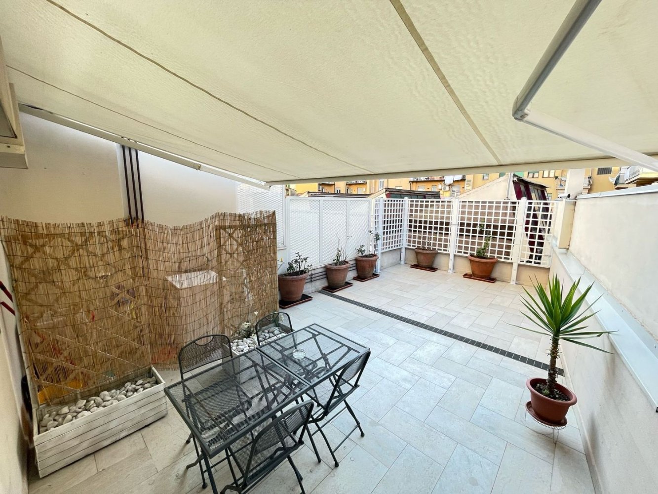 Квартира с 2 комнатами в Флоренция, Италия № 138730