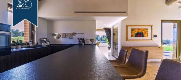 3 bedrooms Villa in Volterra, Italy No. 154473 13