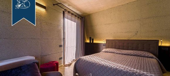 3 bedrooms Villa in Volterra, Italy No. 154473 24