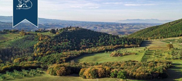 3 bedrooms Villa in Volterra, Italy No. 154473 3