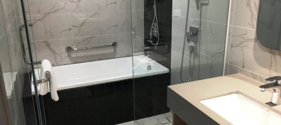 180m² Apartment in District 1, Vietnam No. 10530 6