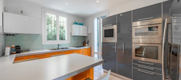 5 bedrooms Villa in Antibes, France No. 86 8