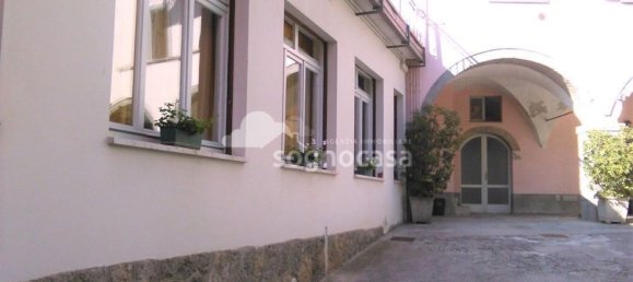 127m² Commercial property in Clusone, Italy No. 190695 2