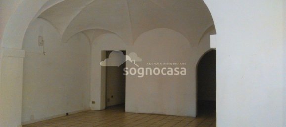 127m² Commercial property in Clusone, Italy No. 190695 4