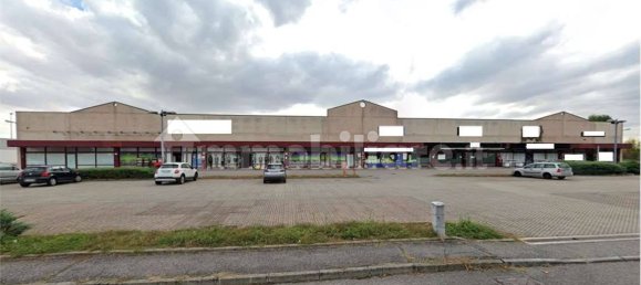 1 room Commercial property in Codogno, Italy No. 266846 5