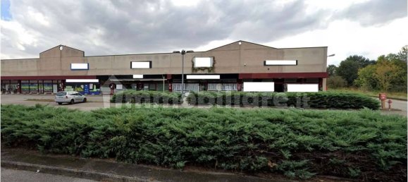 1 room Commercial property in Codogno, Italy No. 266846 3