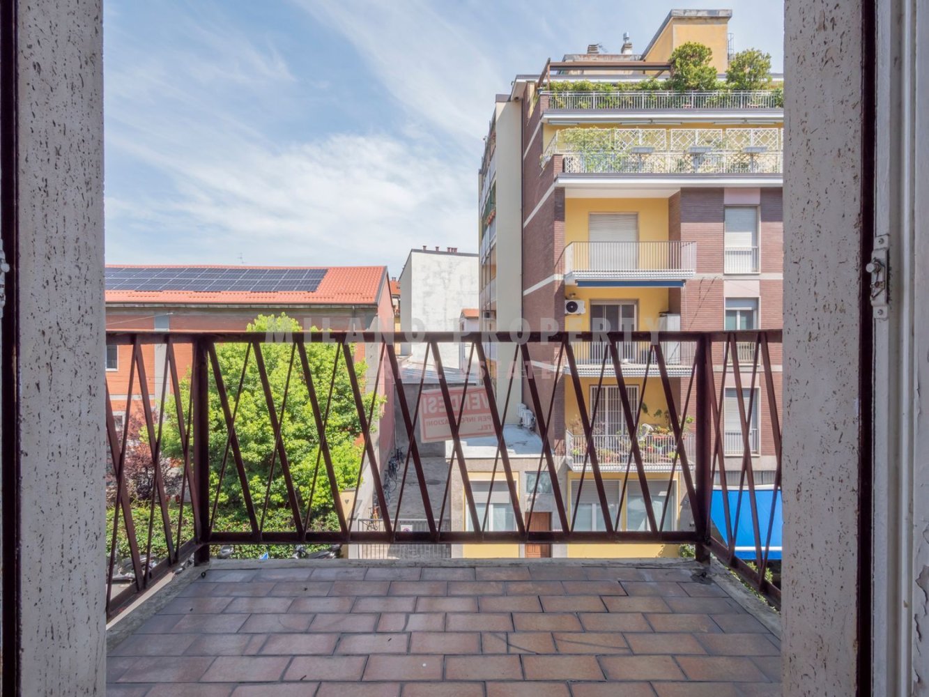 2 bedrooms Apartment in Milan, Italy No. 383430