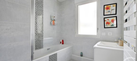 3 Schlafzimmer Wohnung in Paris, France, Nr. 169610 9