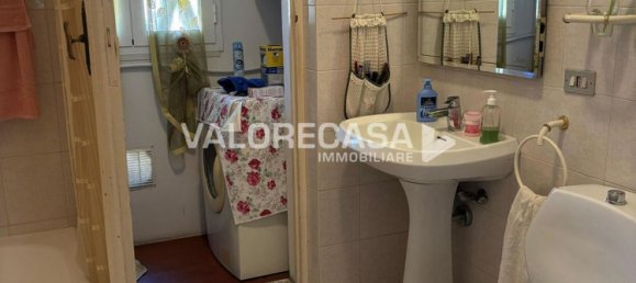 4 rooms Apartment in Carrara, Italy No. 286348 22