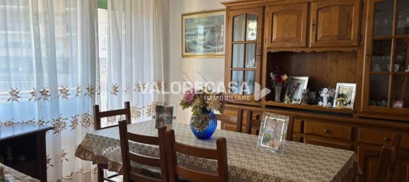 4 rooms Apartment in Carrara, Italy No. 286348 8