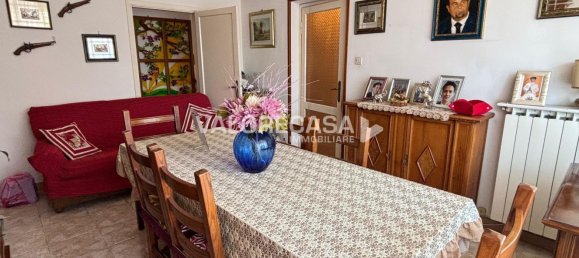 4 rooms Apartment in Carrara, Italy No. 286348 9