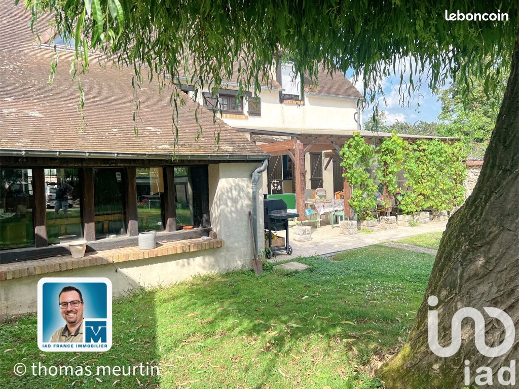 4 chambres Maison à Bû, France No. 261197