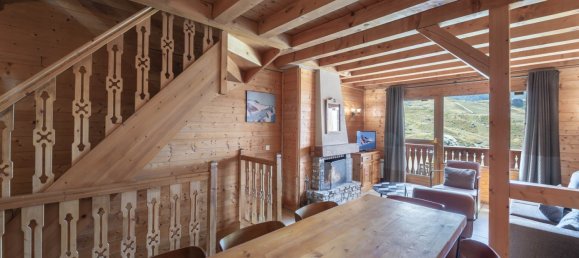 3 bedrooms Apartment in Les Belleville, France No. 595 4