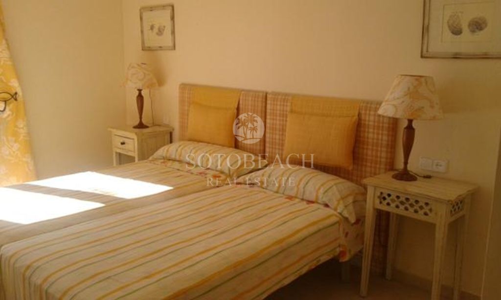 4 bedrooms House in Cadiz, Spain No. 29200