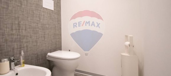 Офис с 4 комнатами в Палаццоло суль Ольо, Италия № 371651 22