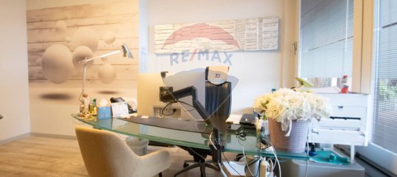 Офис с 4 комнатами в Палаццоло суль Ольо, Италия № 371651 9