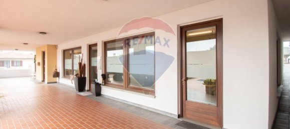 Офис с 4 комнатами в Палаццоло суль Ольо, Италия № 371651 28