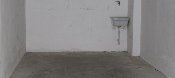  مرآب في Chieti, Italy 14متر مربع رقم 103766 2