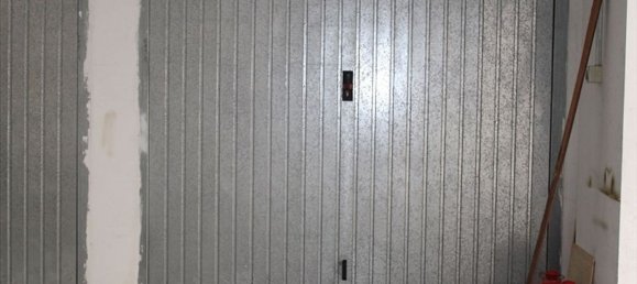  مرآب في Chieti, Italy 14متر مربع رقم 103766 3