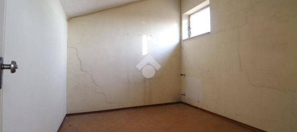 4 Schlafzimmer Wohnung in Roverbella, Italy, Nr. 375126 11