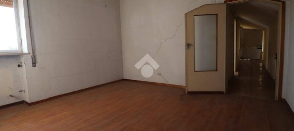 4 Schlafzimmer Wohnung in Roverbella, Italy, Nr. 375126 13
