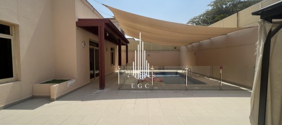 Villa T5 em Khalifa City, UAE N.º 40125 25