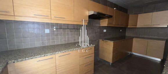 Villa T5 em Khalifa City, UAE N.º 40125 19