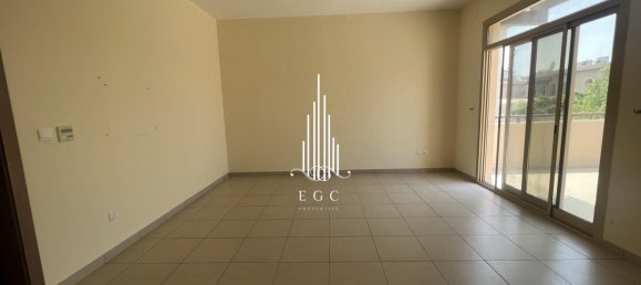 Villa T5 em Khalifa City, UAE N.º 40125 4