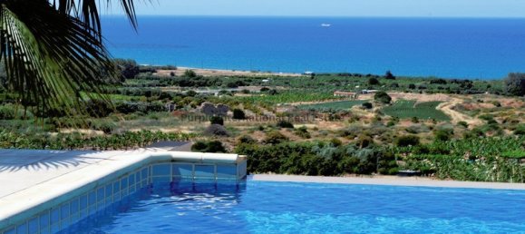 Вилла с 3 спальнями в Пейя, Кипр № 940 15