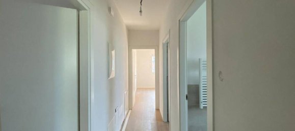 3 rooms Apartment in Casalecchio di Reno, Italy No. 129301 20