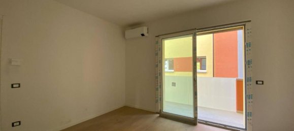 3 rooms Apartment in Casalecchio di Reno, Italy No. 129301 16
