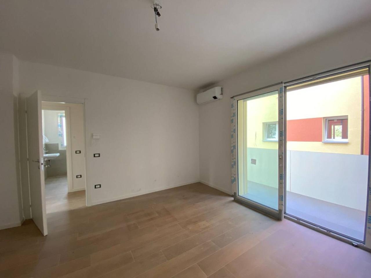 3 rooms Apartment in Casalecchio di Reno, Italy No. 129301