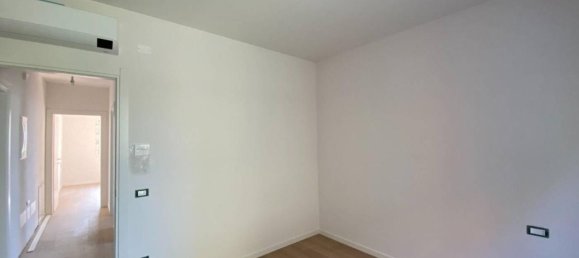 3 rooms Apartment in Casalecchio di Reno, Italy No. 129301 37