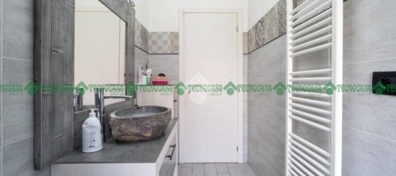2 Schlafzimmer Villa in Castelfranco Emilia, Italy, Nr. 380461 7