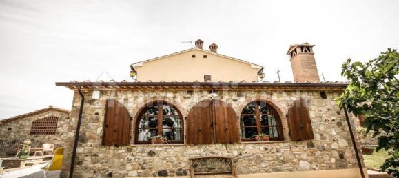 8 bedrooms House in Chianni, Italy No. 58428 2