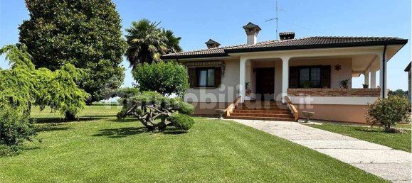 3 bedrooms Villa in Pordenone, Italy No. 263555 44